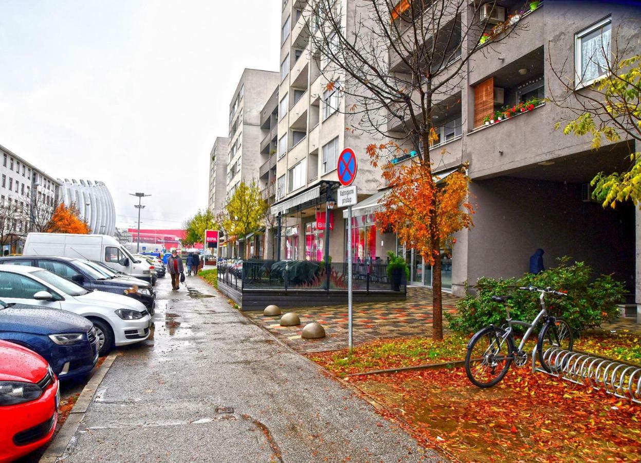 Apartments Dora Zagreb Exterior photo